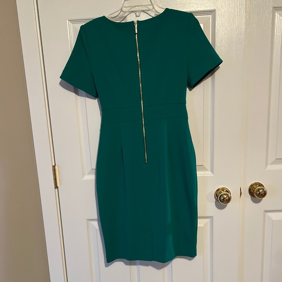 Calvin Klein - Picture 4 of 4